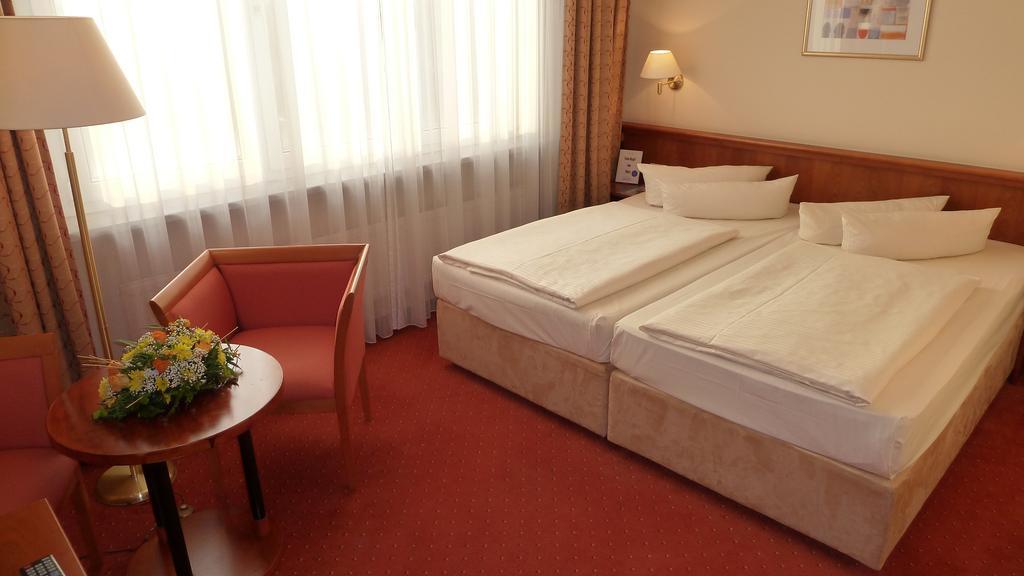 Comfort Hotel Weissensee Berlin Rum bild